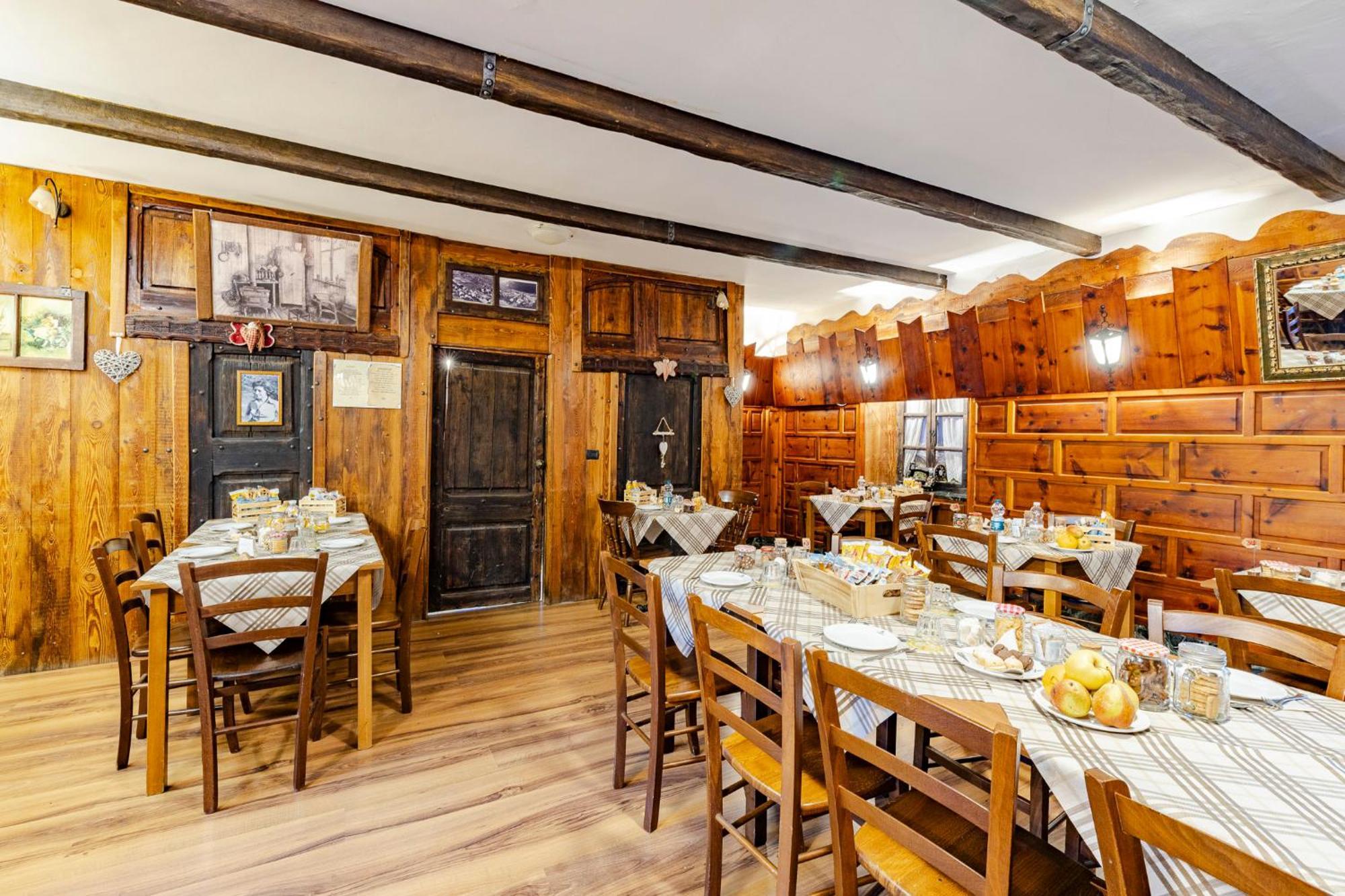 Hotel&Restaurant Armanac De Toubie Arnad المظهر الخارجي الصورة