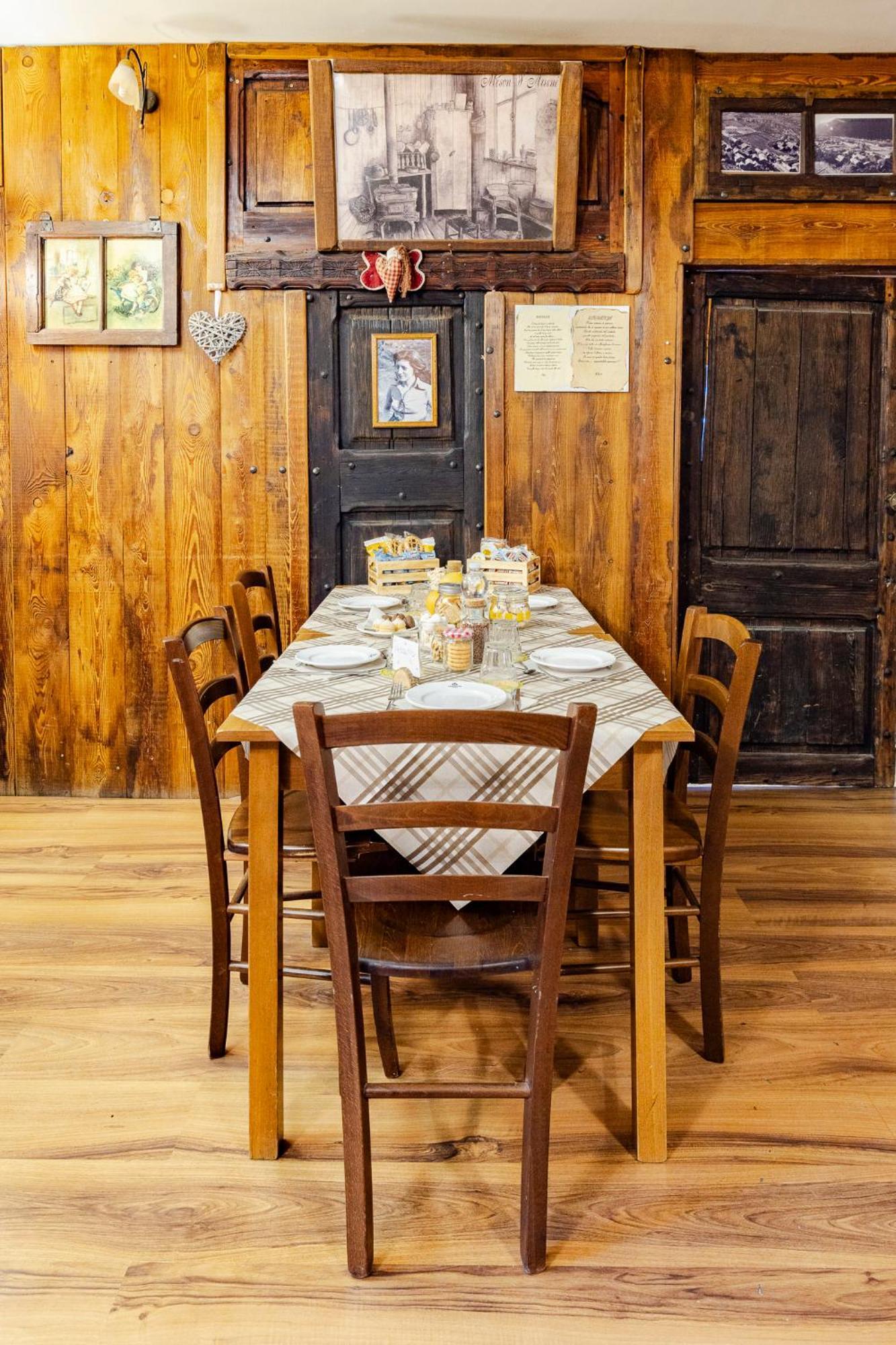 Hotel&Restaurant Armanac De Toubie Arnad المظهر الخارجي الصورة