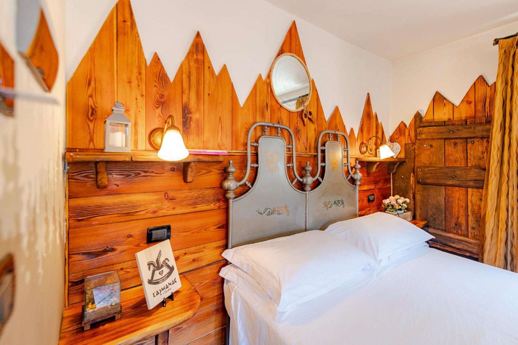 Hotel&Restaurant Armanac De Toubie Arnad المظهر الخارجي الصورة