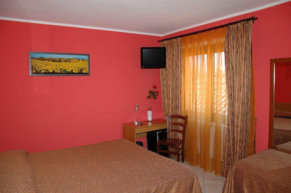 Hotel&Restaurant Armanac De Toubie Arnad المظهر الخارجي الصورة