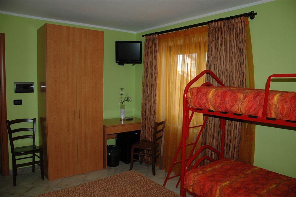 Hotel&Restaurant Armanac De Toubie Arnad المظهر الخارجي الصورة