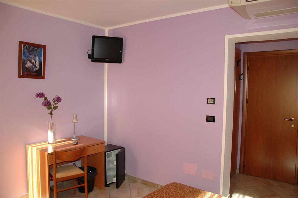 Hotel&Restaurant Armanac De Toubie Arnad المظهر الخارجي الصورة